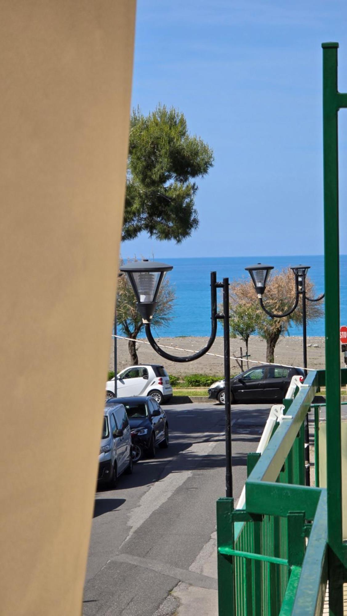 Ad Un Passo Dal Mare Bed & Breakfast Praia a Mare Luaran gambar